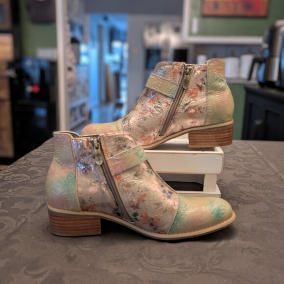 Spring Step L’Artiste Carolie Beige/Mint Green Multicolor Leather Boot Size 39 - Picture 2 of 9